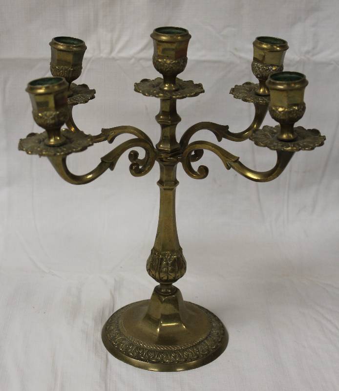 lot 9264 image: Vintage 10 Ornate Brass Candleabra