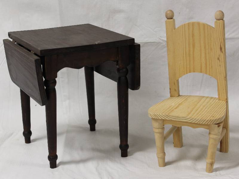 lot 9269 image: Childs Wooden Doll-size Drop-Leaf Table and Chair.