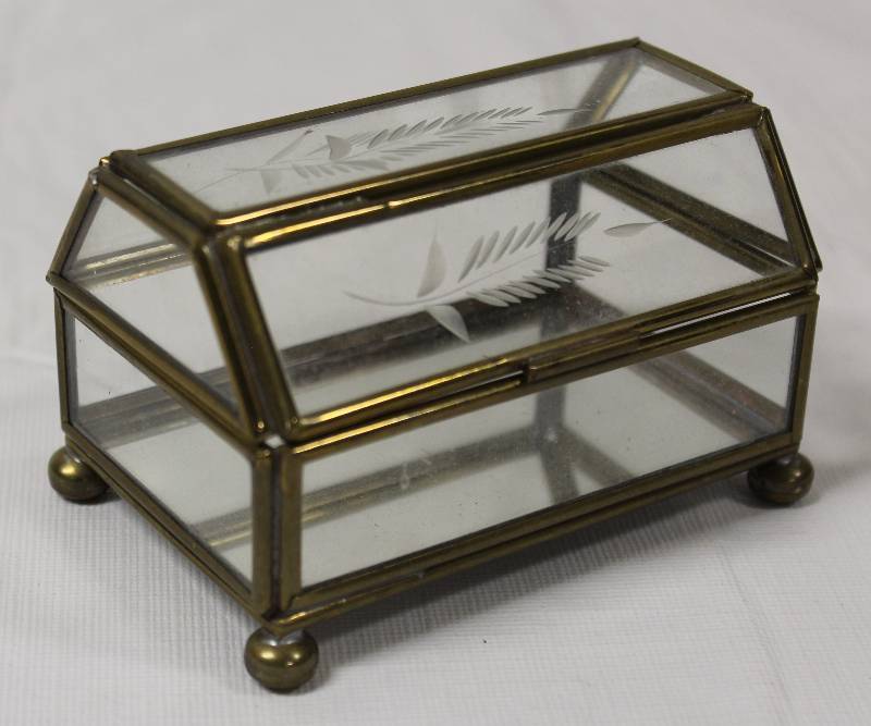lot 9273 image: Vintage 4 Brass & Etched Glass Jewelry Trinket Box. Made in Mexico.