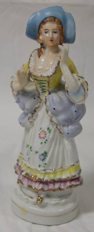 lot 9275 image: Vintage 8 Ceramic Woman Figurine - Handpainted in Japan.