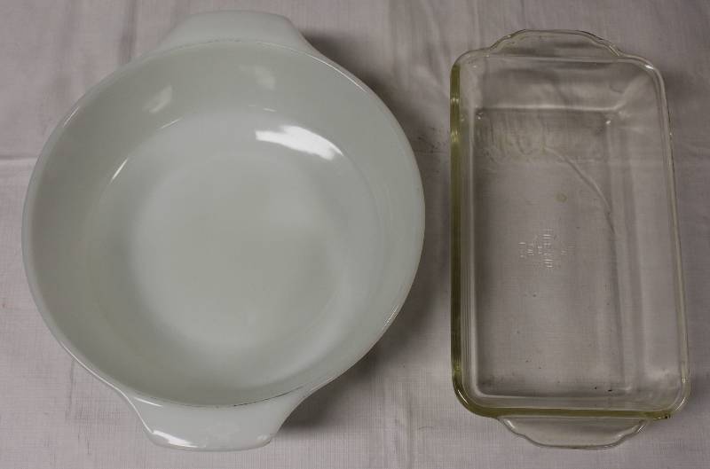 lot 9296 image: Fire King Baking Dishes, #409 1-QT & #438 2-QT. Made in USA