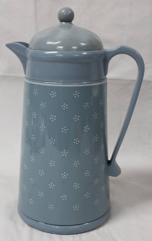 lot 9297 image: Vintage A.K. DAS & Co Thermos.
