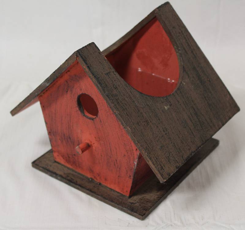 lot 9300 image: Flower Planter inside 6 Birdhouse.