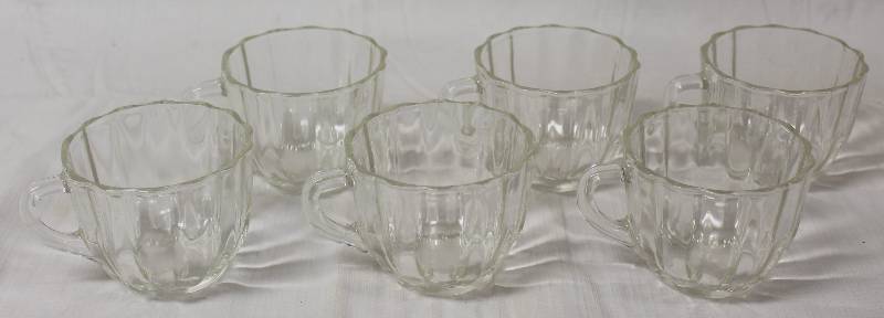 lot 9359 image: Set of 6, 2-12 Clear Glass Tea or Coffee Cups.