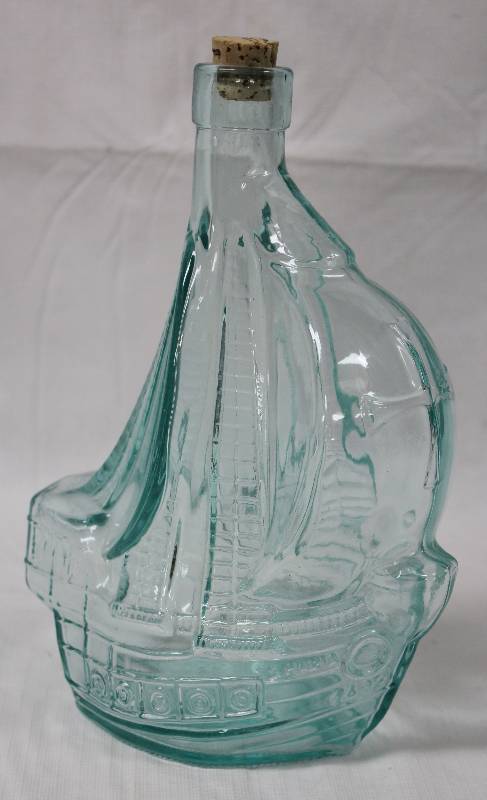 lot 9361 image: Glass Sailing Ship 750ml Bottle with Cork