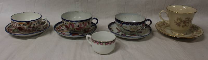 lot 9417 image: Set of Tea Cups and Saucers - Japan and Lenox.