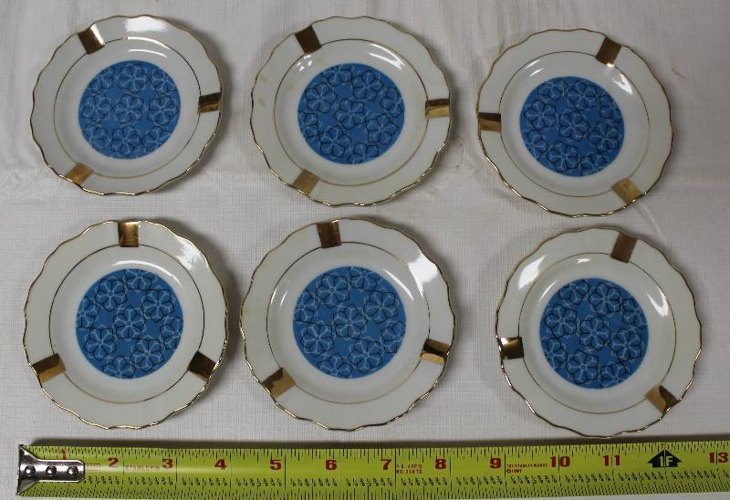 lot 9421 image: Set of 6 Ashtrays - Made in Japan