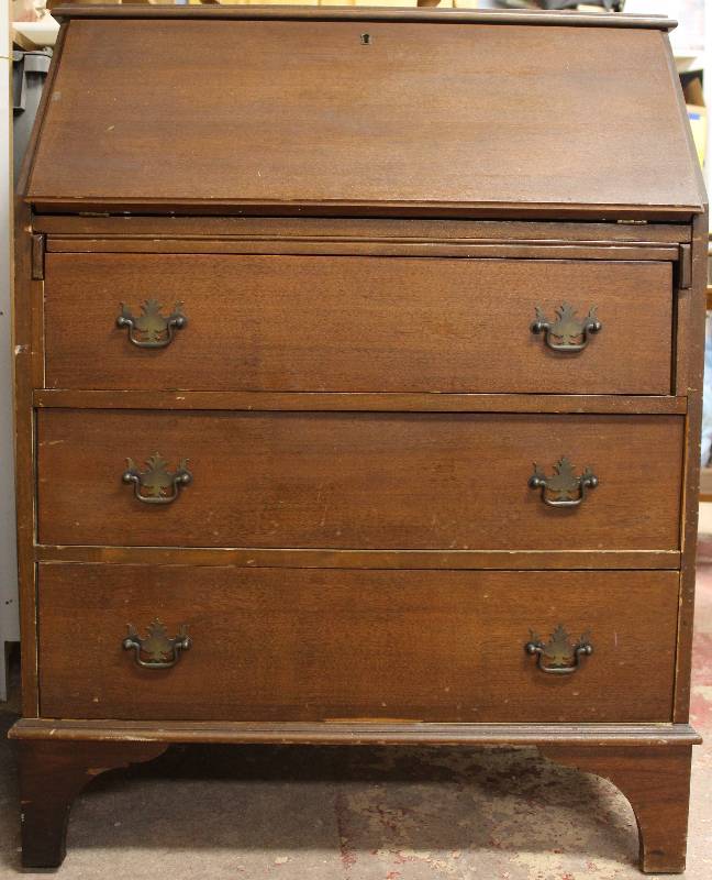 lot 9428 image: Beautiful Secretary Desk with Lots of Storage Space.