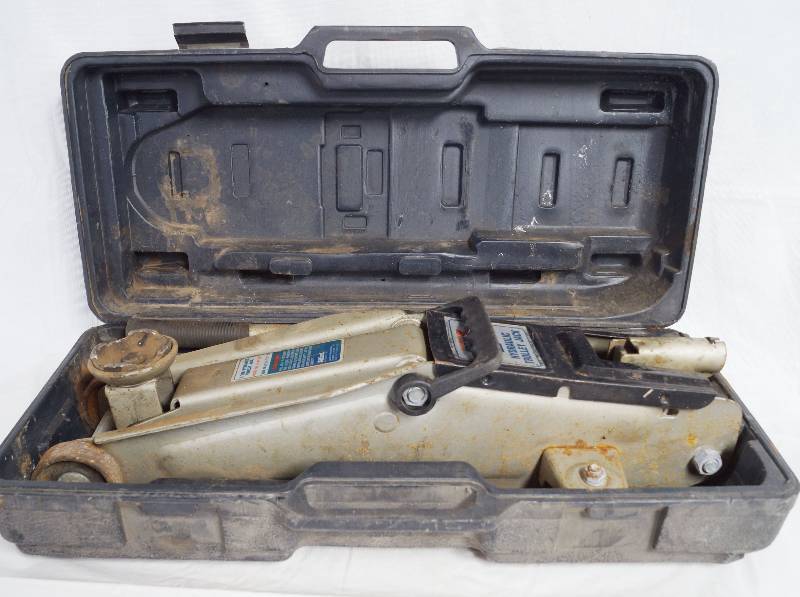 2 Ton Hydraulic Trolley Jack Floor Jack In A Case Combined