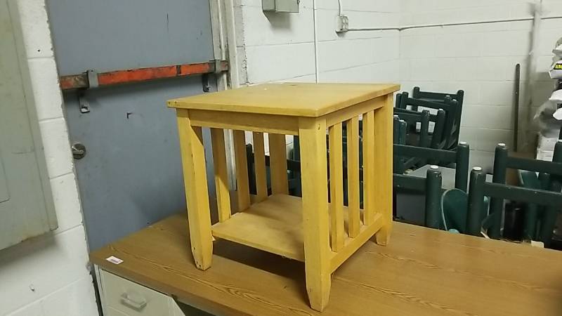 lot 1052 image: Wood Slate Style End Table