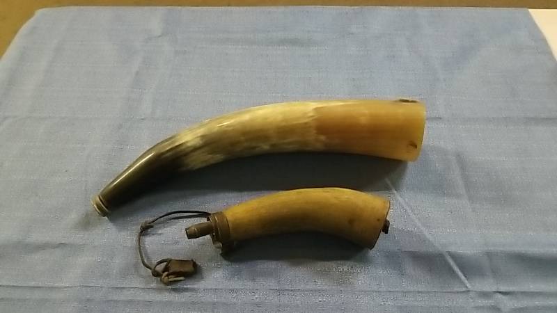 lot 1017 image: Lot of 2 Powder Horns