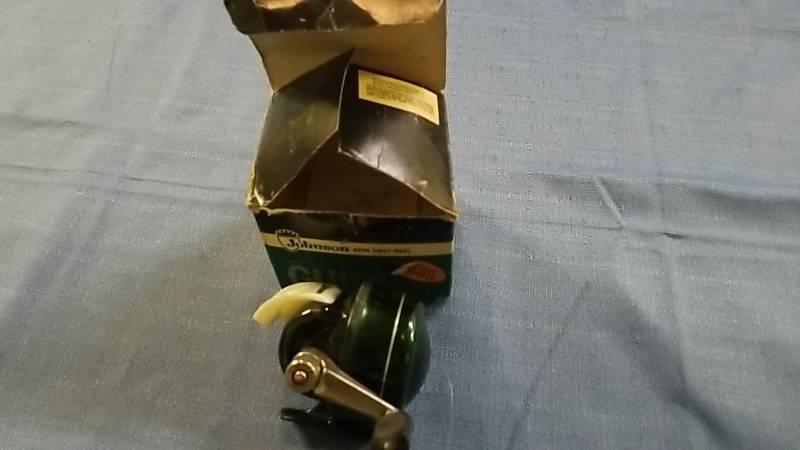 lot 1000 image: Vintage Johnson Fishing Reel With Box