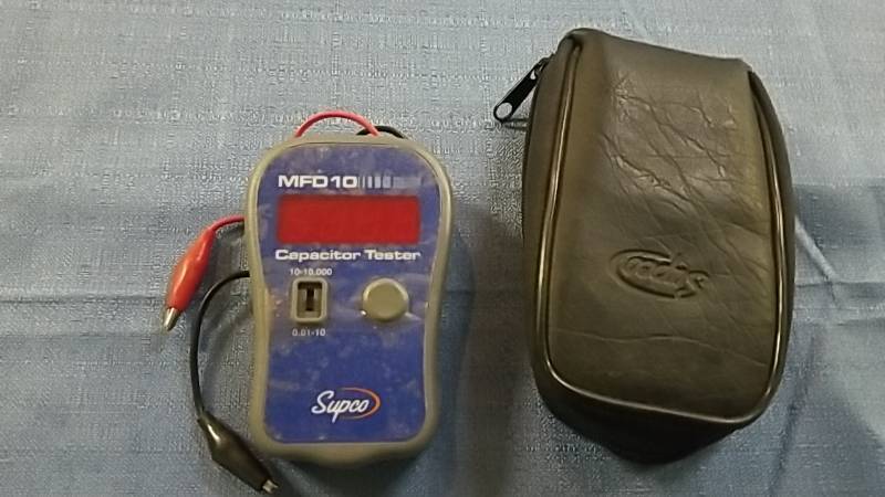 lot 1023 image: Supco MFD 10   Capacitor Tester  TOOL