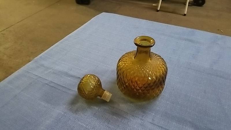 lot 1036 image: Cut Glass Decantur- Cool and Vintage