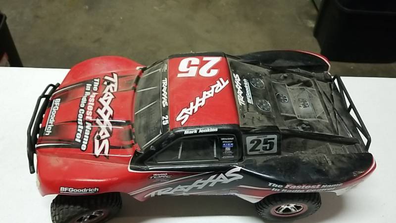 lot 3140 image: Traxxas Remote Control Car