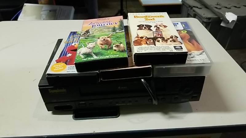 lot 3158 image: VCRVHS Player and Tapes