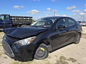 lot 2409 image: 2019 Toyota Yaris, BLACK