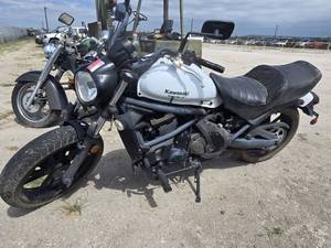 lot 2380 image: 2018 Kawasaki Vulcan S, WHITE