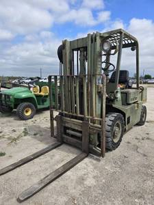lot 2382 image: 1989 Hyster Forklift, GREEN