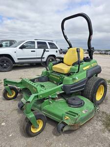 lot 2386 image: John Deere Zero Turn 777 Mower