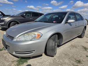 lot 2395 image: 2008 Chevrolet Impala, GRAY