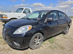 lot 2399 image: 2013 Nissan Versa, BLACK