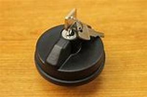 lot 54879 image: Mopar locking gas cap (02-21) RAM 1500