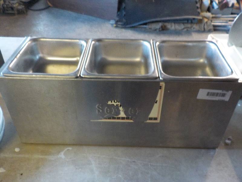 lot 3746 image: Condement holder with 3 stainless steel pans