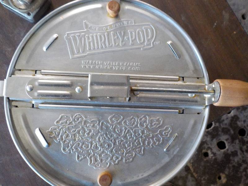 lot 3764 image: Whirle Pop Popcorn popper