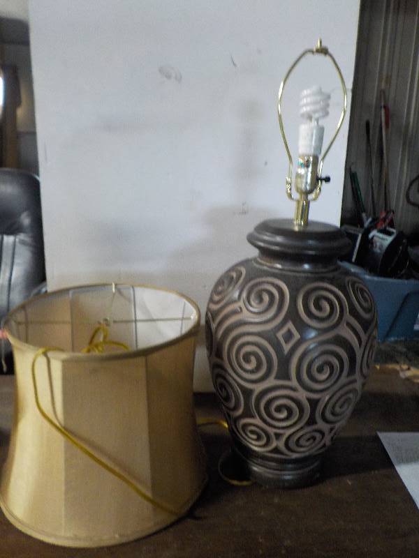 lot 3841 image: decorative lamp