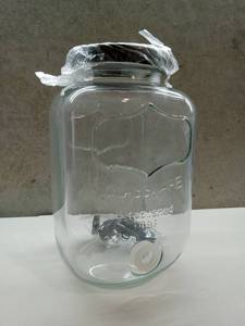 lot 20788 image: Glass Dispenser with Black Lid and Spigot 6 x 6 x 10