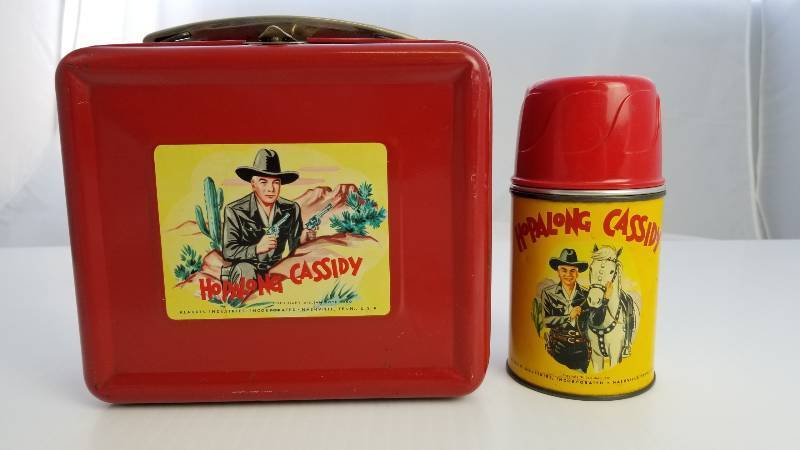 A vintage Annie lunchbox made by Aladdin which comes with a thermos and  does have wear. - Antique Mystique