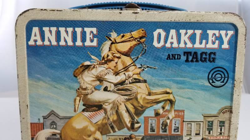 1955 Annie Oakley and Tagg Vintage Metal Lunch Box | Vintage Lunch Box  Collection by John Middelkamp, owner of Zoom Toys on the Plaza KC! |  Equip-Bid