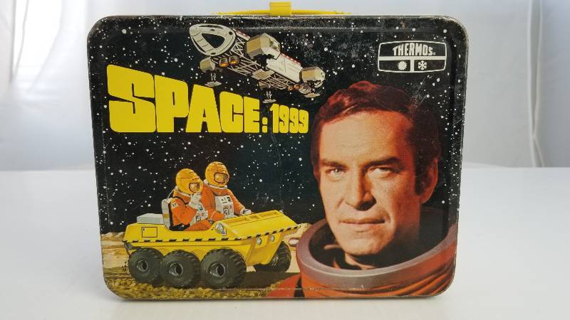 lot 3701 image: 1976 Space 1999 Vintage Metal Lunch Box