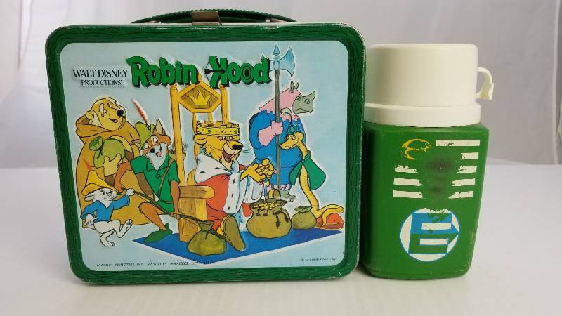lot 3713 image: 1974 Walt Disney Productions Robin Hood with King-Seeley thermo Vintage Metal Lunch Box