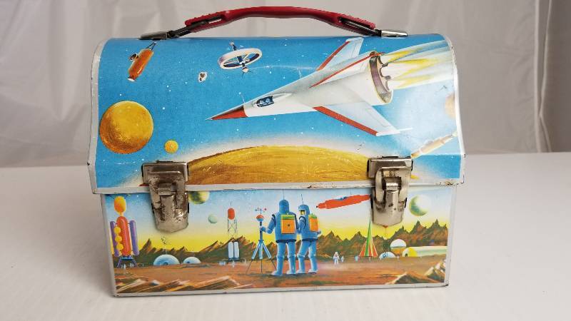 lot 3717 image: 1960 Astronaut  Vintage Metal Lunch Box