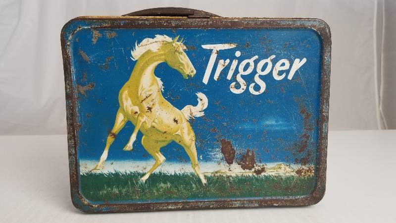 lot 3719 image: 1956 Trigger with metal handle  Vintage Metal Lunch Box