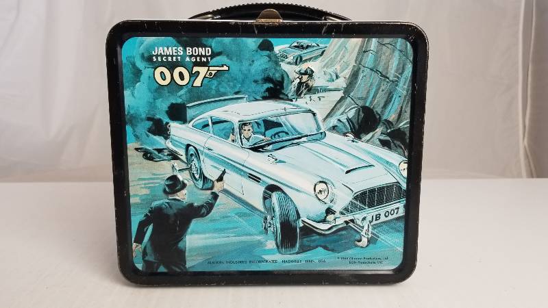 lot 3721 image: 1966 007 James Bond Secret Agent  Vintage Metal Lunch Box