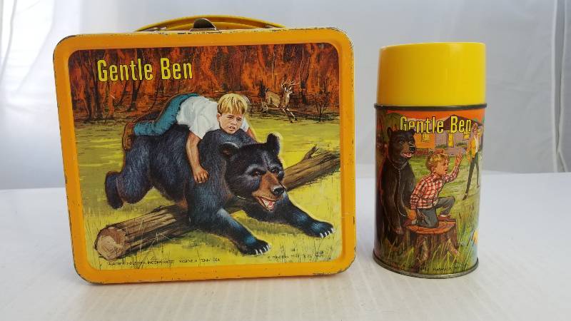 lot 3754 image: 1968 Gental Ben W Aladdin Half Pint 8oz. Glass Lined Vacuum Bottle Vintage Metal Lunch Box