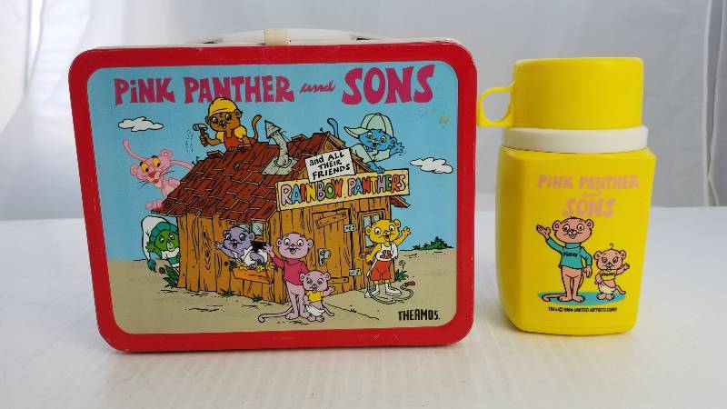 lot 3755 image: 1984 Pink Panther and Sons W 8oz Thermos Bottle Vintage Metal Lunch Box