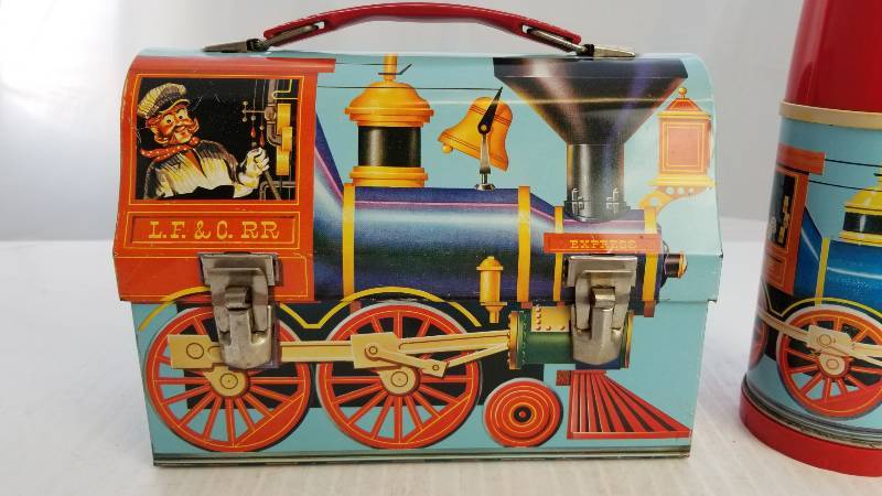 Vintage offers CaSey Jones lunch box