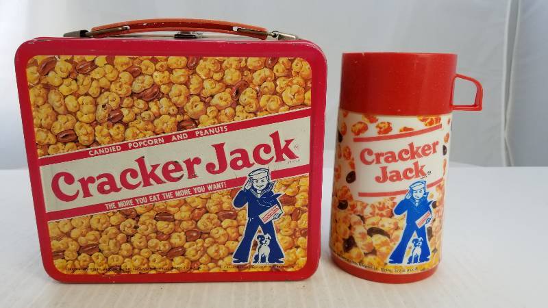 lot 3765 image: 1979 Cracker Jacks Vintage Metal Lunch Box