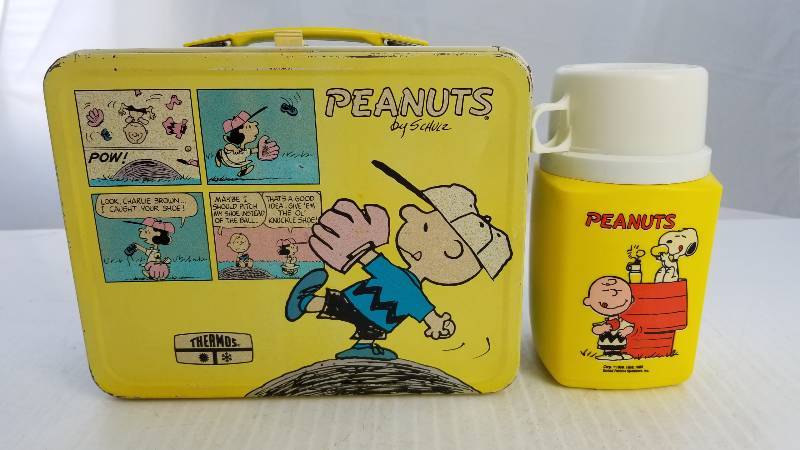 Lot - (1) Vintage PEANUTS Metal Lunch Box with Thermos. King-Seely