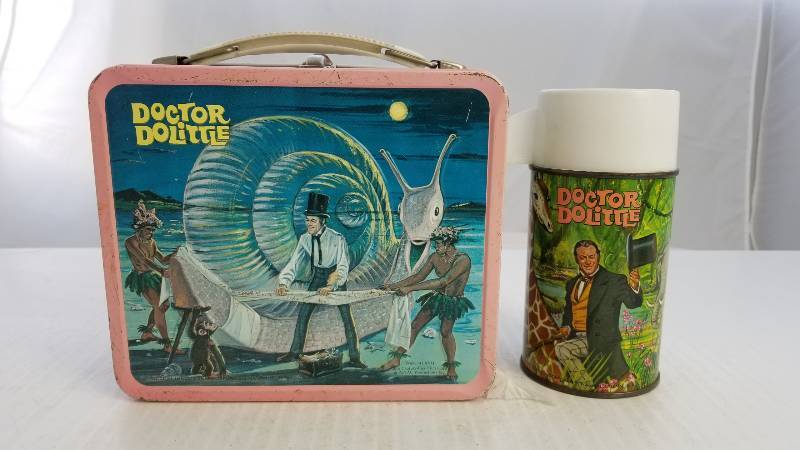 lot 3778 image: 1968 Doctor Doolittle W Aladdin Half Pint Glass Lined Vacuum Bottle Vintage Metal Lunch Box