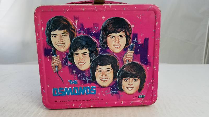 lot 3816 image: 1973 The Osmonds Vintage Metal Lunch Box