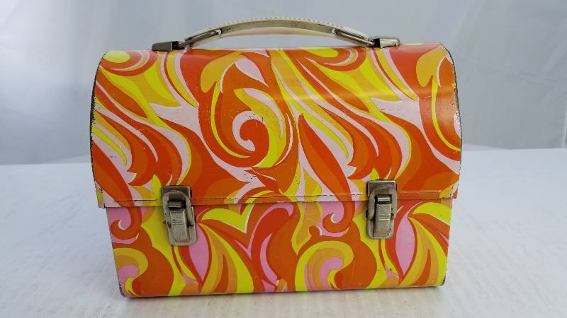 lot 3819 image: 1969 Psychedellic Vintage Metal Lunch Box