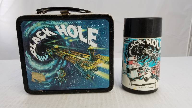 lot 3826 image: 1979 The Black Hole W8oz Aladdin Thermo Bottle Vintage Metal Lunch Box