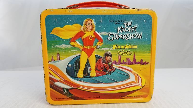 lot 3843 image: 1976 The Krofft Supershow Vintage Metal Lunch Box