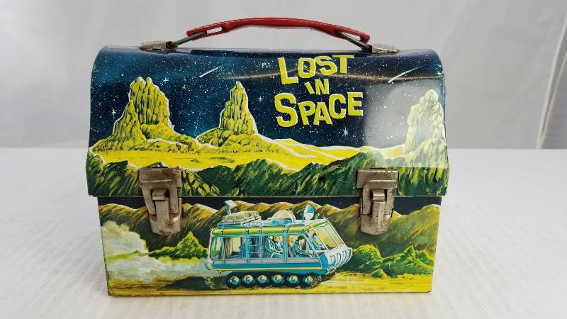 lot 3854 image: 1967 Lost in Space  Vintage Metal Lunch Box