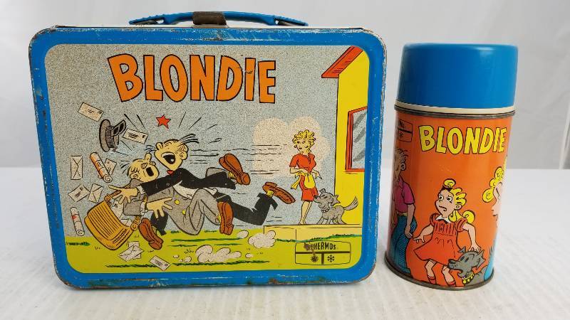 lot 3855 image: 1969 Blondie W Half Pint Glass Lined Thermos Vintage Metal Lunch Box